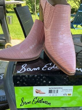 Sam Edelman Pink Croc-Embossed Pointed Chelsea Boots